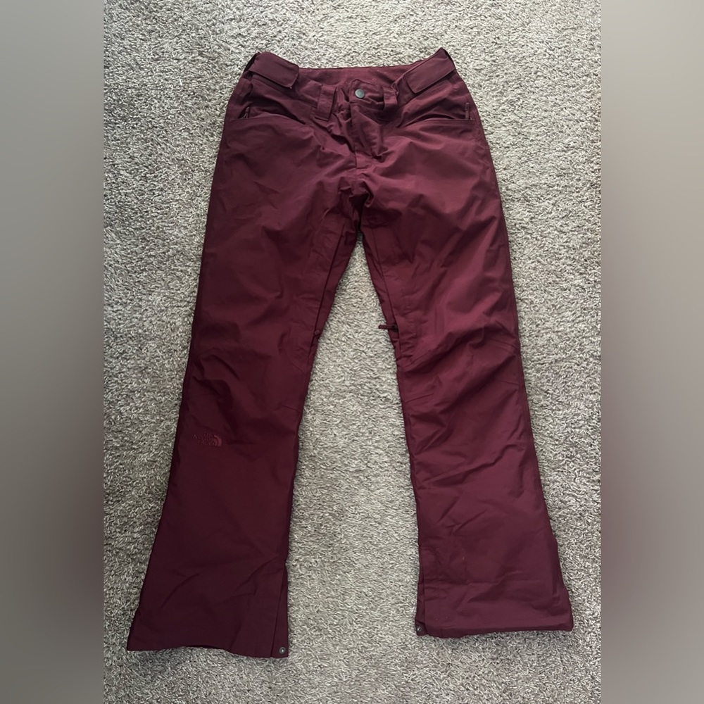 Women’s North Face Ski/Snowboarding Pants, Size M